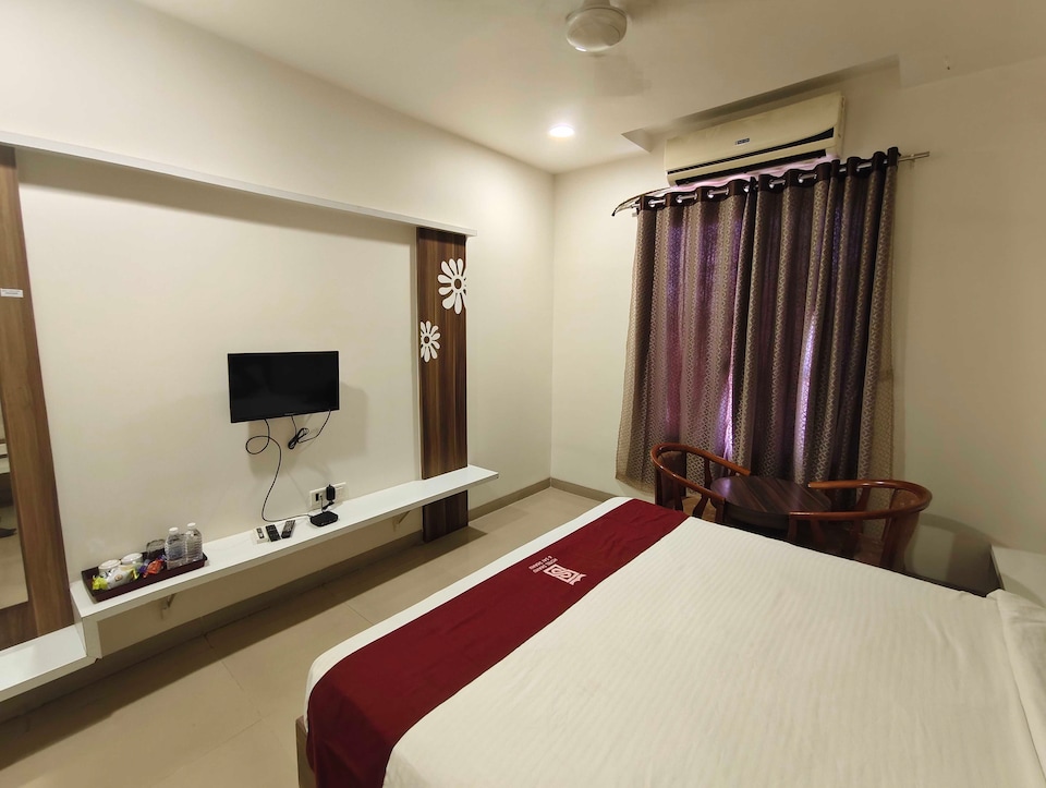 Super Hotel O Shri Saibaba Sansthan Temple Shirdi Formerly Kalpadeep Inn, Shirdi, Shirdi