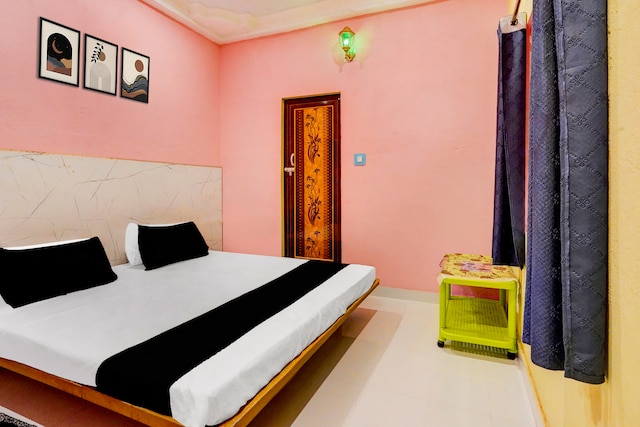 Hotel O Suny Europe Lodging and Fooding