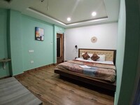 OYO 843425 New Samsara Inn