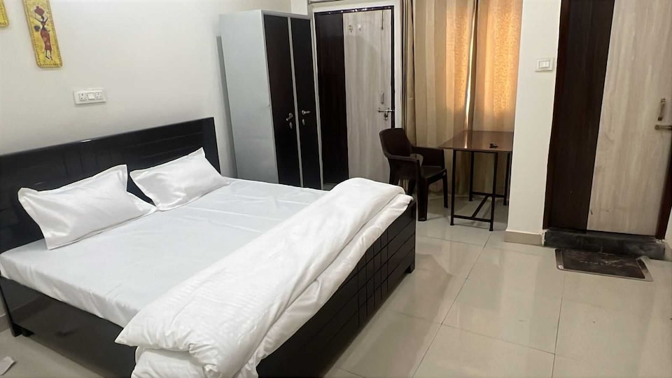 Hotel O Uttaranchal University Formerly Anand Residency, Chakrata Road Dehradun, Dehradun