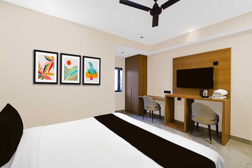 Super Townhouse Oak Miyapur Road Bachupally, Kukatpally, Hyderabad