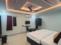 Collection O Golden Beach Formerly Nilachakra Heaven