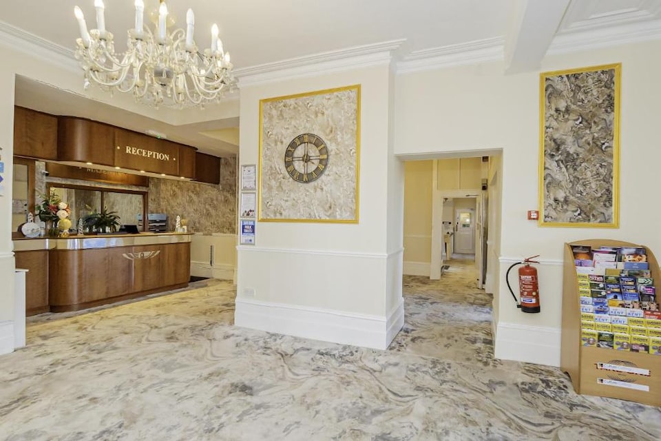 Majestic Hotel Eastbourne by Belvilla, Eastbourne (South England), Eastbourne