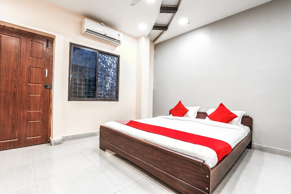 Hotel O satya lodge, Nakkalagutta Hanamkonda Warangal, Warangal