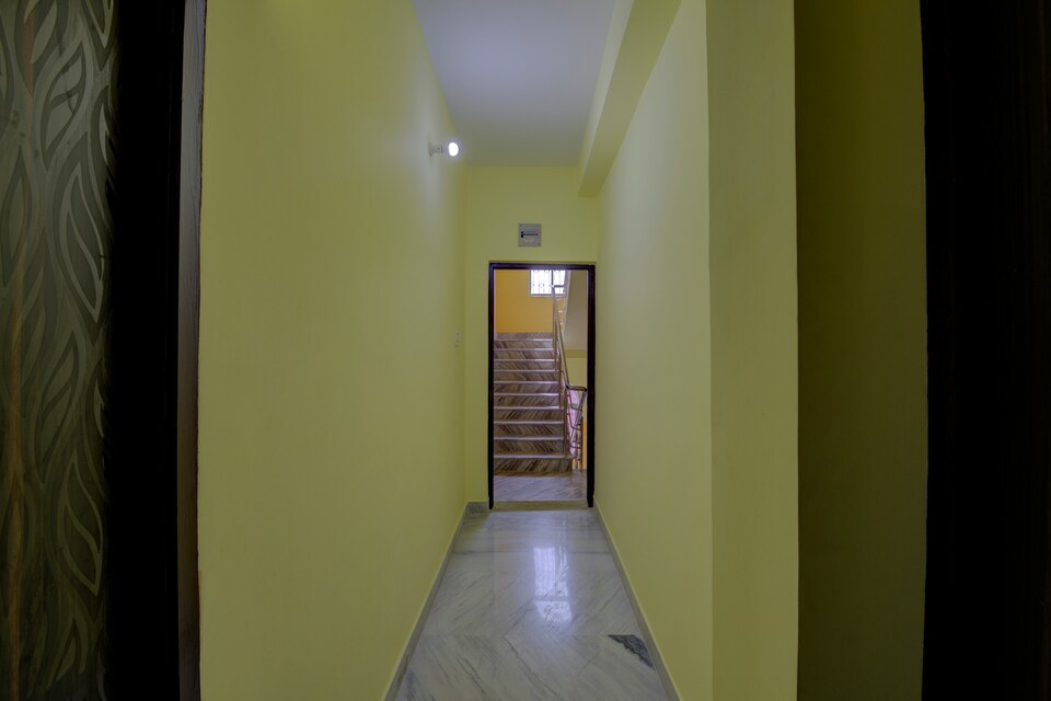 Flagship Vip Palace Near Birla Mandir, Ruby Hospital Kolkata, Kolkata