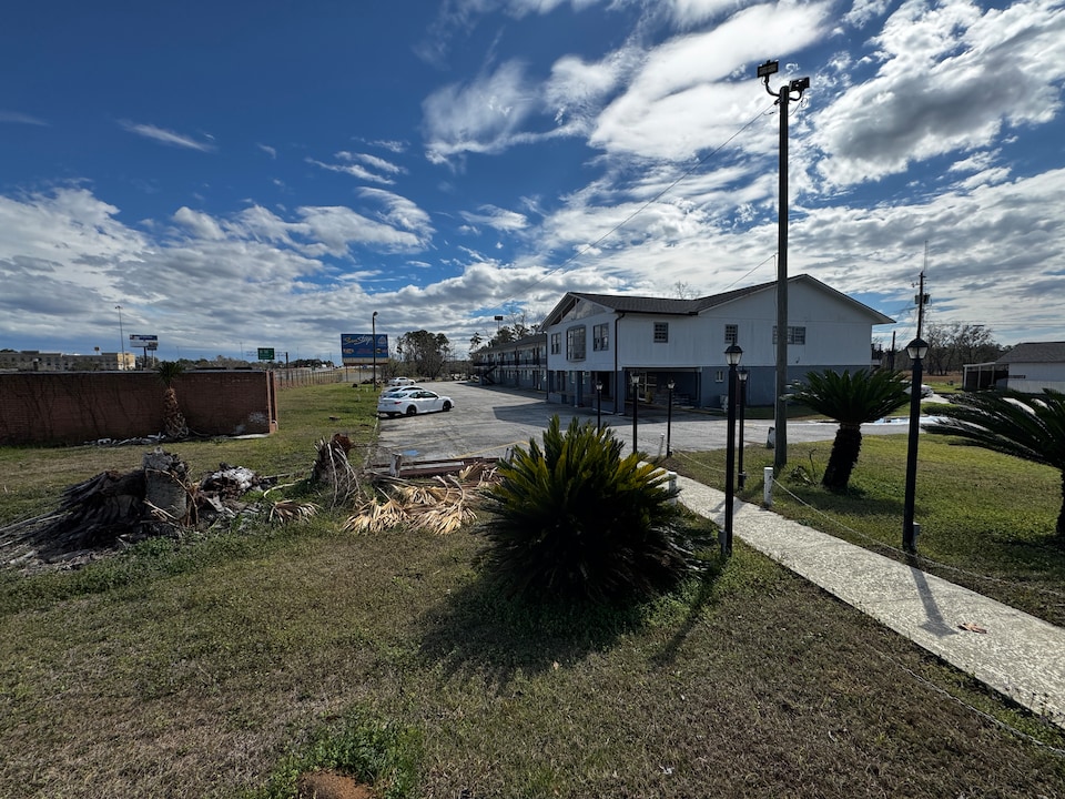 Briarwood Motel Near Valdosta University I 75, C31601-2, Valdosta GA