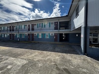 Briarwood Motel Near Valdosta University I 75