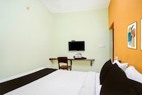 Collection O Sri Varadaraja Perumal Temple Pondicherry Formerly Zamindar Heritage