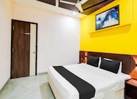 Collection O Sri Varadaraja Perumal Temple Pondicherry Formerly Zamindar Heritage