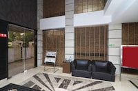 Capital O The Claire Near Leisure Valley Park