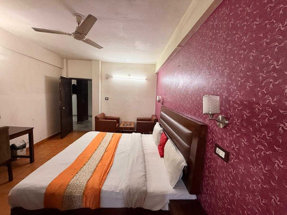 Hotel O Dharampur Crossway, Dehradun ISBT, Dehradun