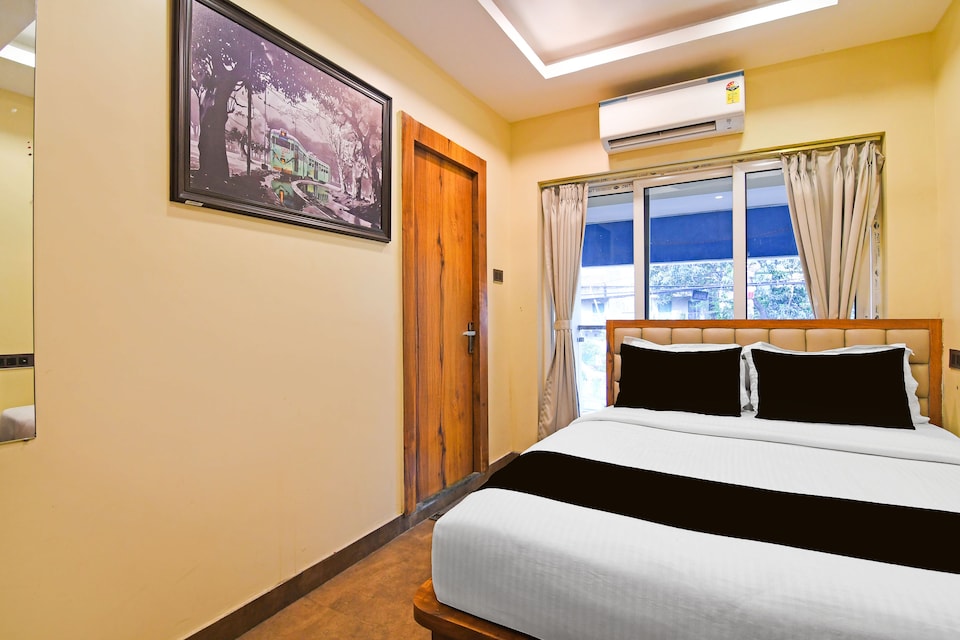 Super Townhouse Kolkata Railway Station Formerly Anushka Residency, Shyambazar, Kolkata