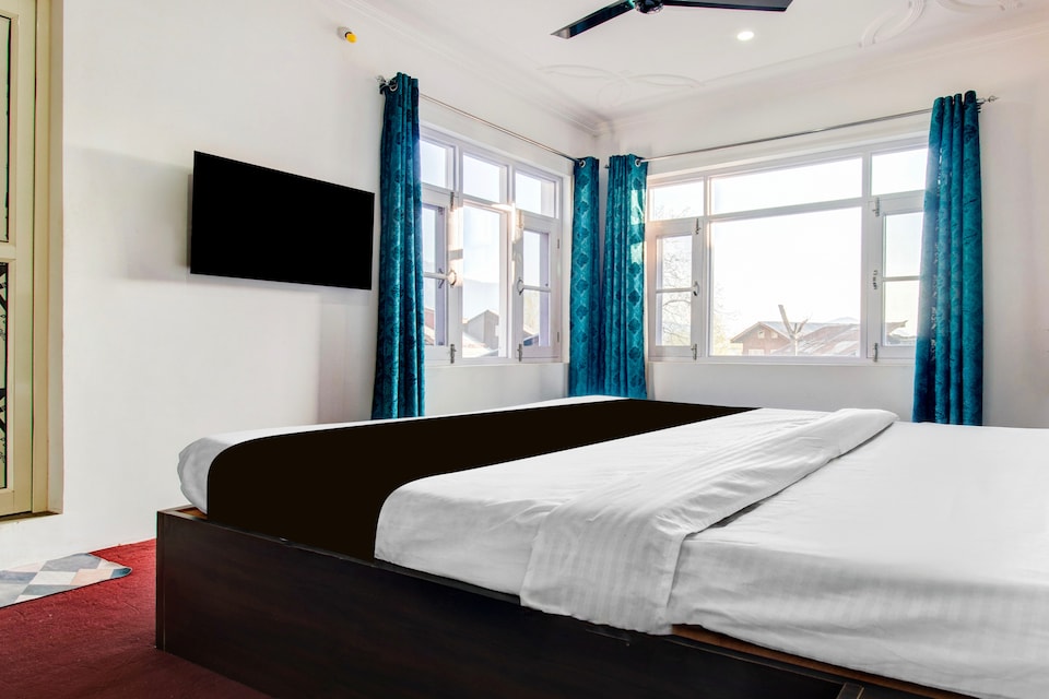 Hotel O Wave Inn, Nishat, Srinagar