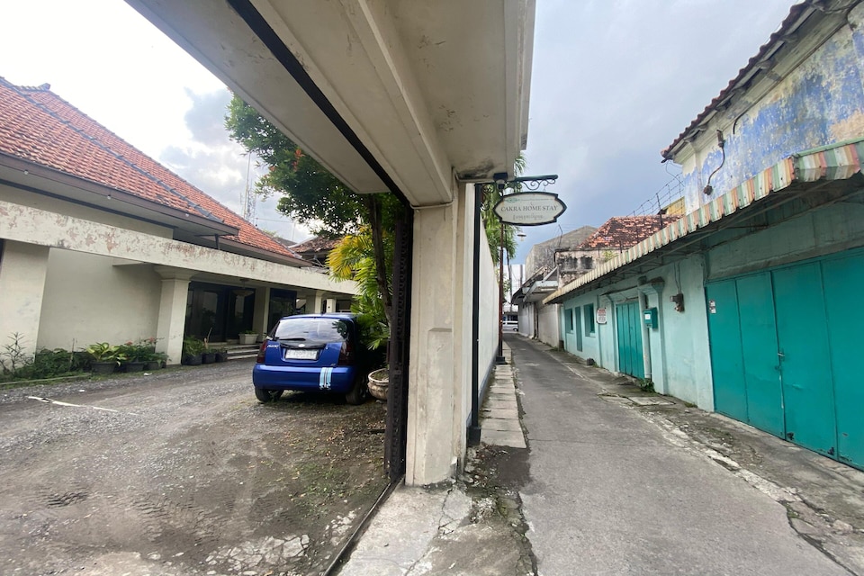 Hotel O near Alun-Alun Lor Surakarta formerly Cakra Homestay, Solo, Solo