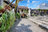 Hotel O near Kampung Batik Kauman formerly Chakra Homestay