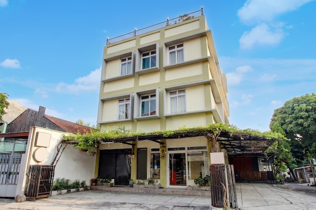 Collection O near Stasiun Solo Balapan formerly Wes Bobo Inn