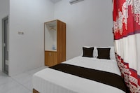 Collection O near Stasiun Solo Balapan formerly Wes Bobo Inn