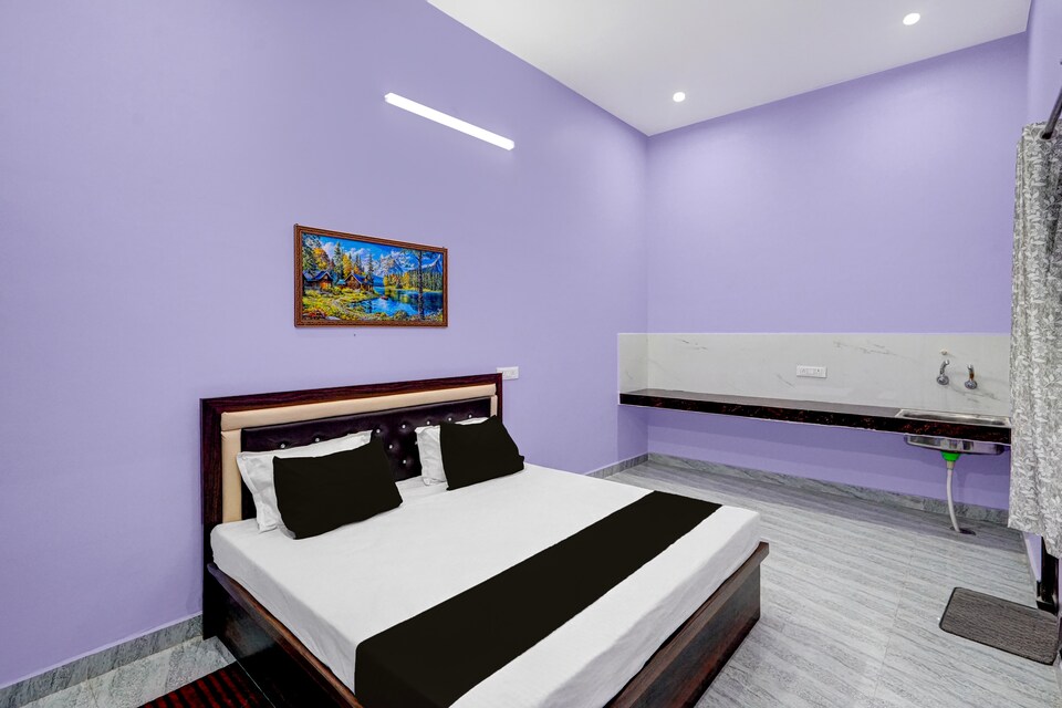 SPOT ON JK GUEST HOUSE, Golghar, Gorakhpur