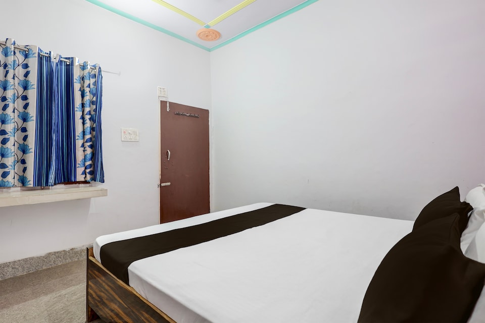 OYO 843539 Dayalu Dham Guest House, Iskcon Vrindavan, Vrindavan