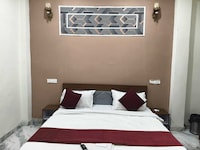 Hotel O Gaur City Centre Noida Formerly Dreamland Residency
