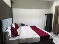 Hotel O Gaur City Centre Noida Formerly Dreamland Residency