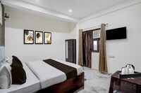 Super Hotel O Gaur City Centre Noida Formerly Dreamland Residency