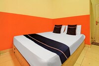 Hotel O near Mall Panakkukang formerly Aza Guesthouse