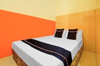 Hotel O near Mall Panakkukang formerly Aza Guesthouse