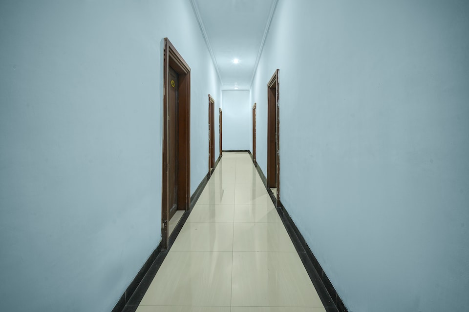 Hotel O near Primaya Hospital formerly La Buana Guest House, Perintis Makassar, Makassar