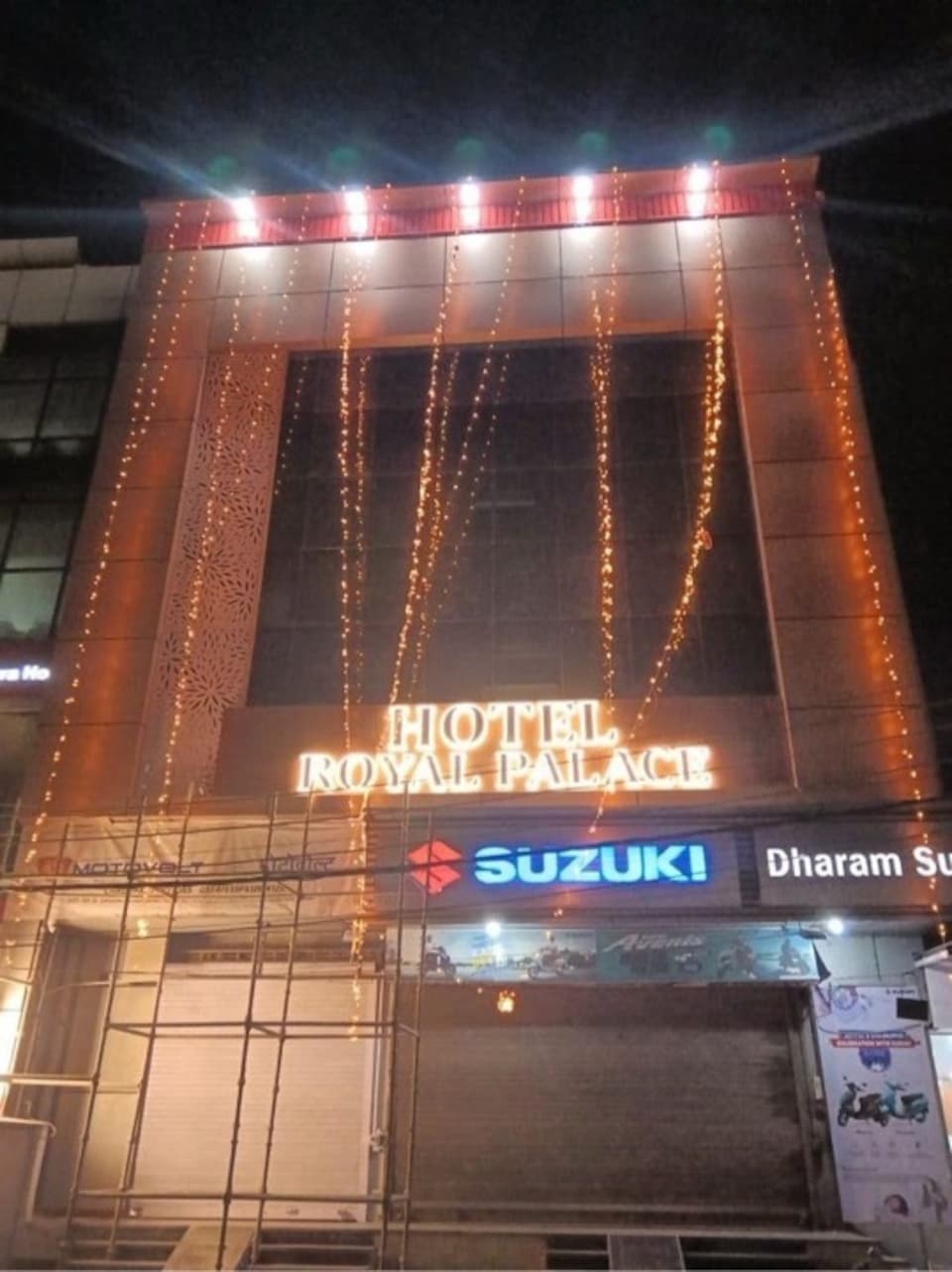 Hotel O royal palace, Paschim Vihar Delhi, Delhi