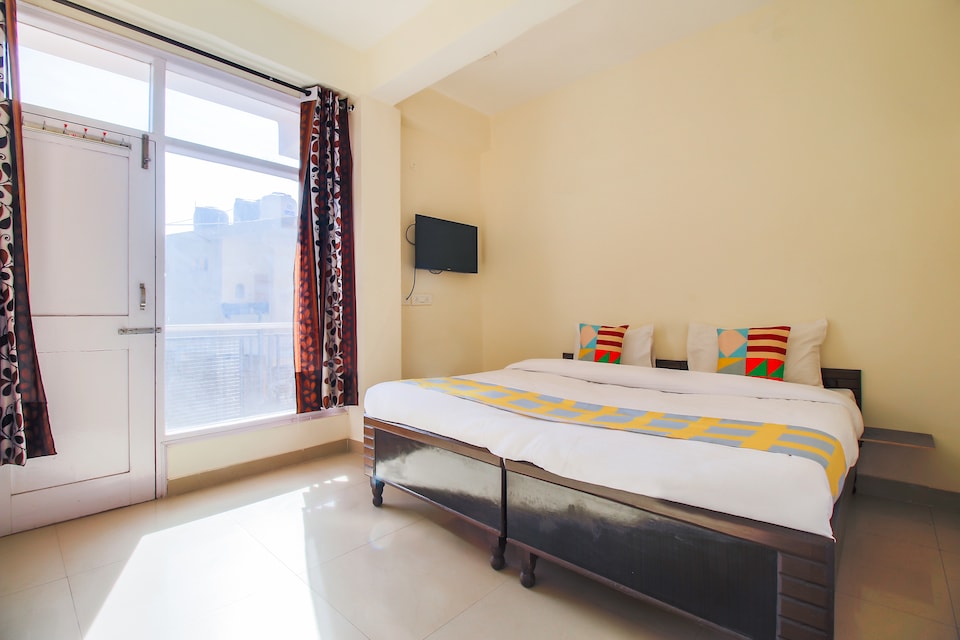 OYO Home Serene Studio, Kasauli, Kasauli