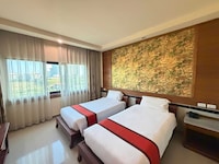 Sunday Grand Jomtien Pattaya