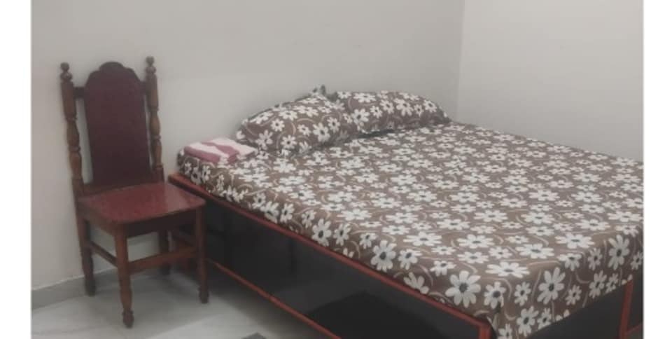 OYO 843553 Savita Shailesh meshram, Bus Stand Nagpur, Nagpur