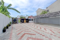 Hotel O Syariah near Plaza Ambarrukmo Yogyakarta formerly Teratai Inn