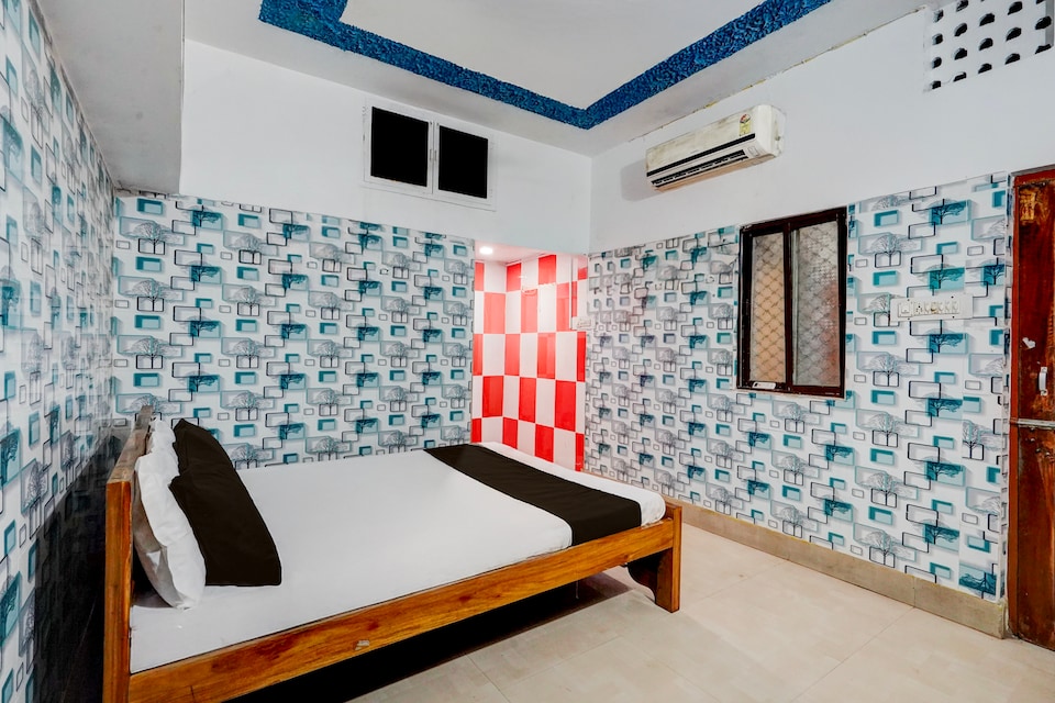 Hotel O Shreehari Niwas, Swargdwar Puri, Puri