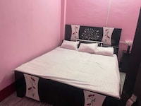 OYO 843568 HOTEL BLUE MOON