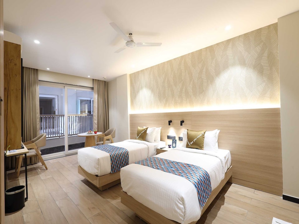 Palette Hotel & Convention Centre, Millennium City Gurugram, HUDA CENTRE 1, Gurgaon