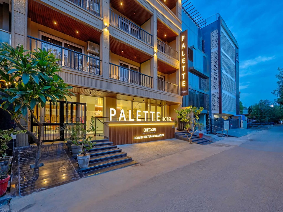 Palette Convention Hotel, Millennium City Gurugram, Medanta, गुड़गांव