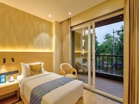 Palette Hotel by CheckIn, Unitech Cyber Park -Gurugram