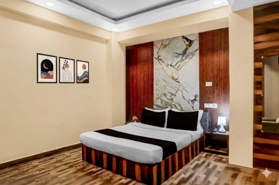 Townhouse IGIMS Patna Bailey Road Formerly Tribhuban Palace, Boring Road Patna, Patna