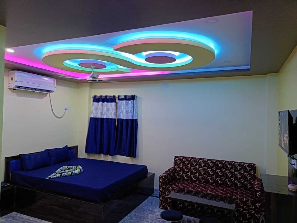 Hotel O SWEET DREAM, VIP Road Kolkata, Kolkata