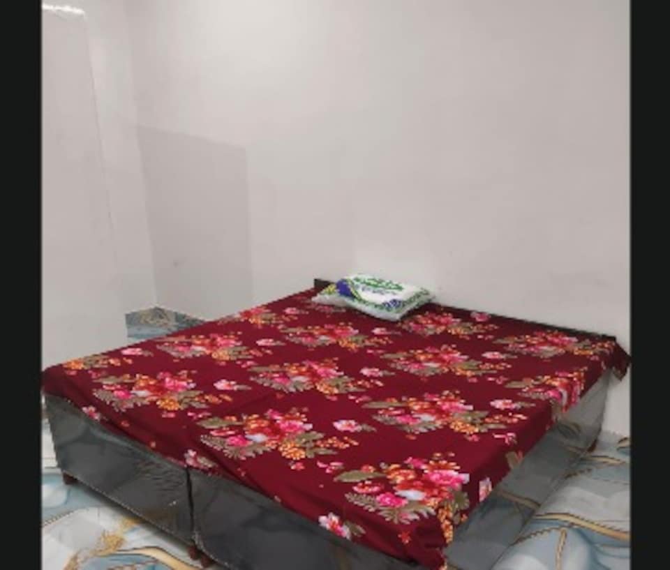 OYO 843597 Hotel Classic, Sahaswan, Sahaswan