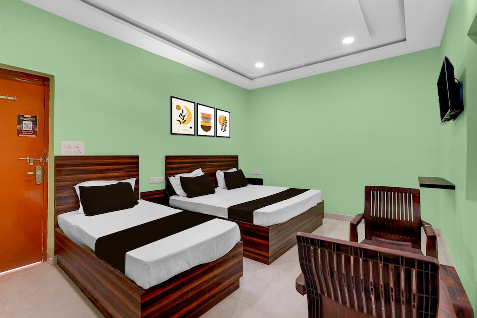 Hotel O City Guest House, Golghar, Gorakhpur