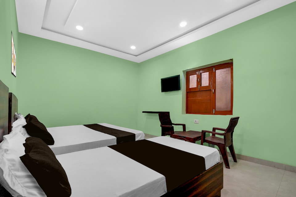 Hotel O City Guest House , Golghar, Gorakhpur