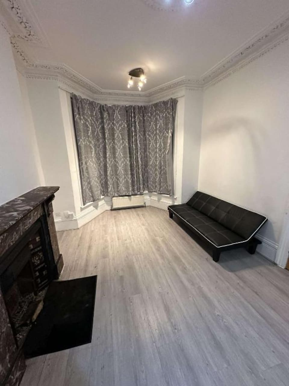 37,Northbrook Road, Ilford (Greater London), Ilford