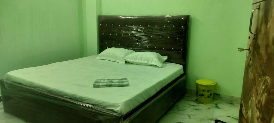  SPOT ON Paswan Hotel , Vikas Nagar Lucknow, Lucknow