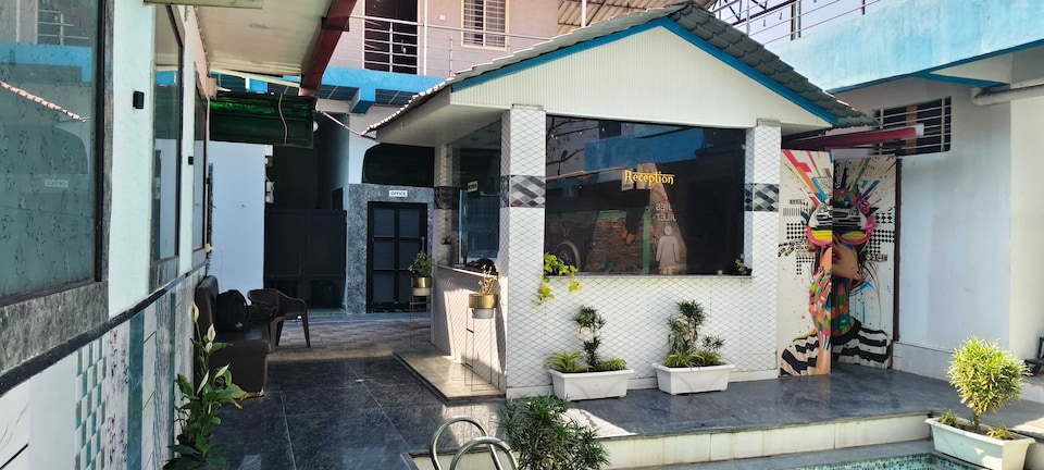 Hotel O P P Palm Retreat , Kolar Road, Bhopal