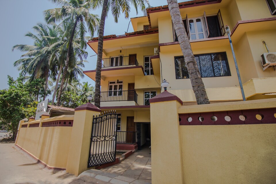 OYO 13824 Home Elegant Studio Calangute, Calangute Goa, Goa