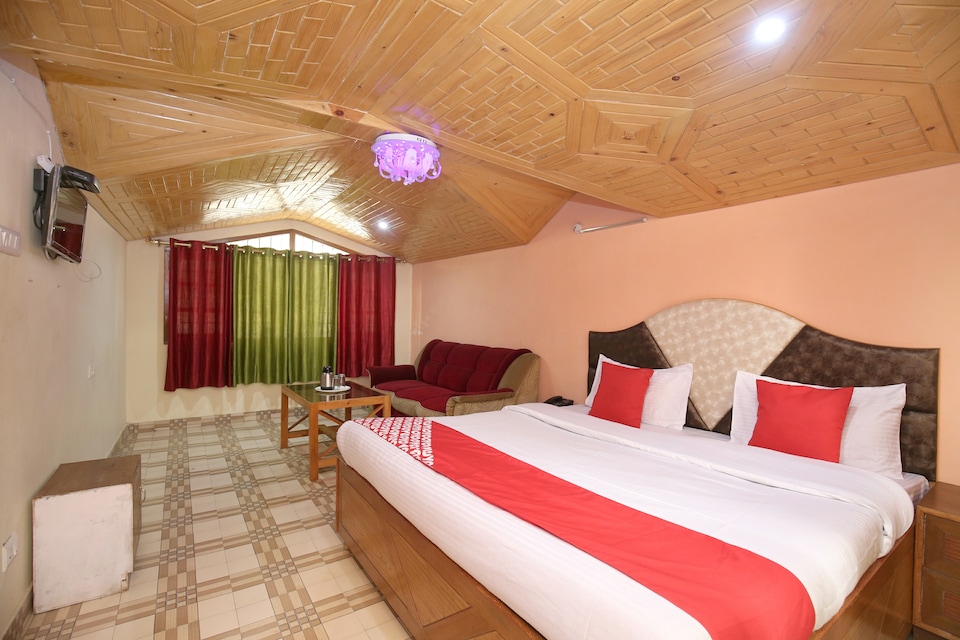 OYO Home 13828 Scenic View 2BHK, Bharari, Shimla