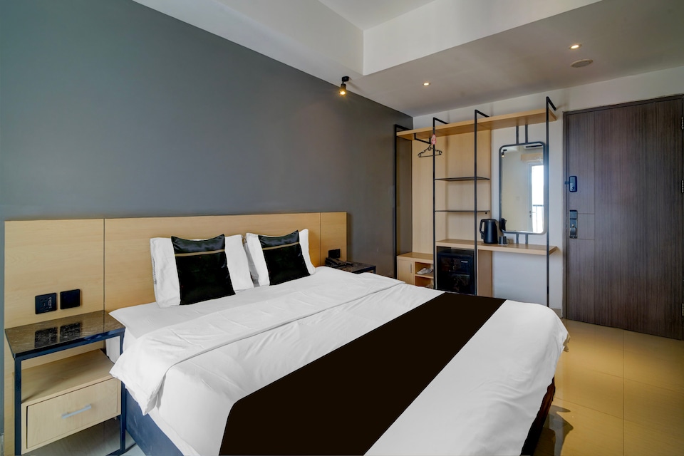 Collection O near Stadion Utama Gelora Bung Karno formerly The Archies, Tanah Abang, Jakarta